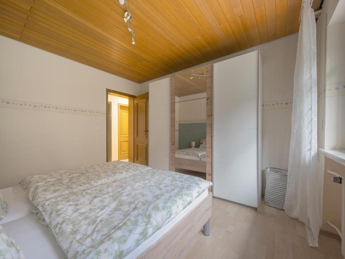 A Detached Holiday Home In A Highly Scenic Area Trierscheid 외부 사진