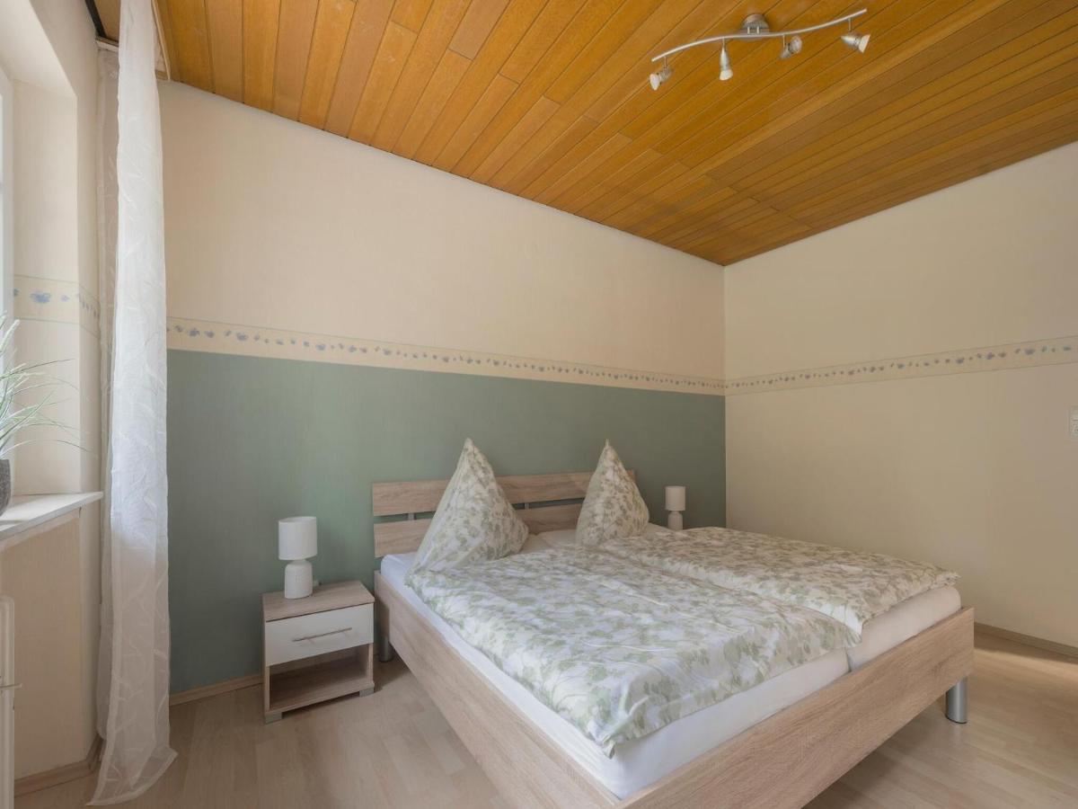 A Detached Holiday Home In A Highly Scenic Area Trierscheid 외부 사진