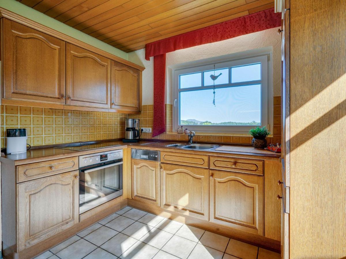 A Detached Holiday Home In A Highly Scenic Area Trierscheid 외부 사진